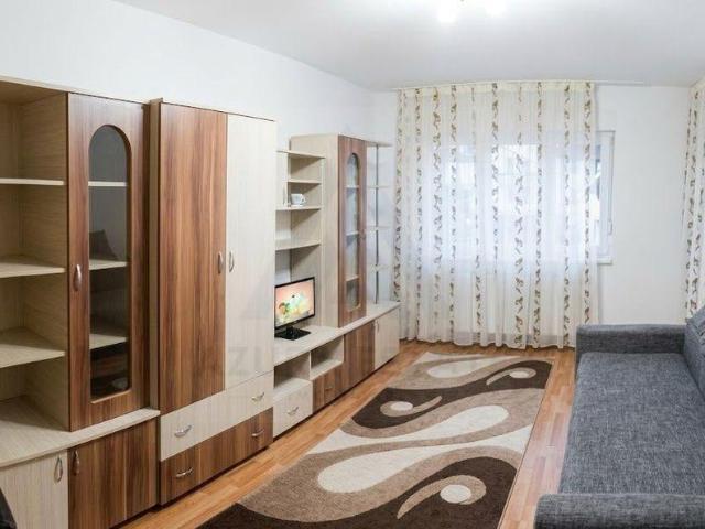 Închiriază Apartament 3 camere Ștrand