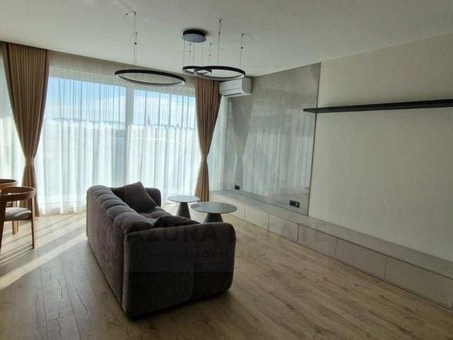 Închiriază Apartament 3 camere Ștrand