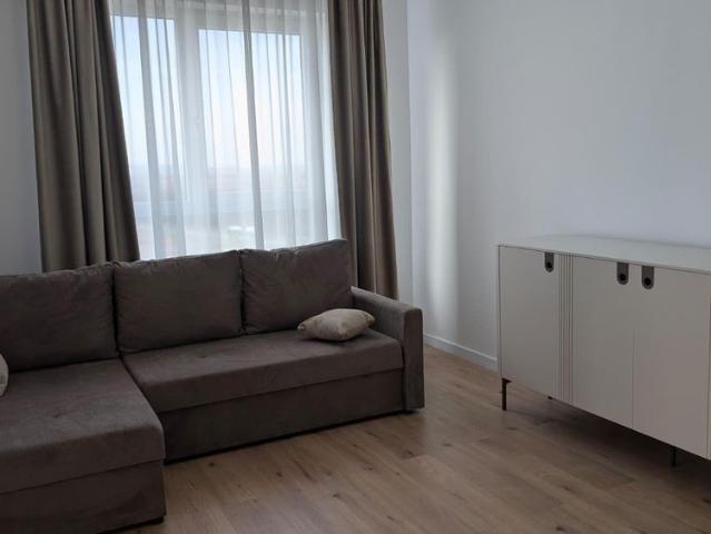 Închiriază Apartament 3 camere Turnișor