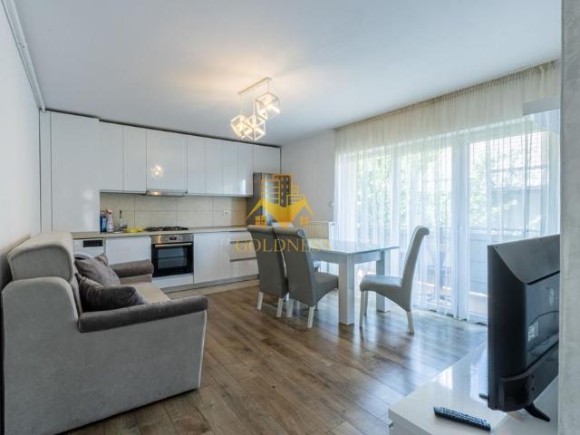 Închiriază Apartament 3 camere Zorilor