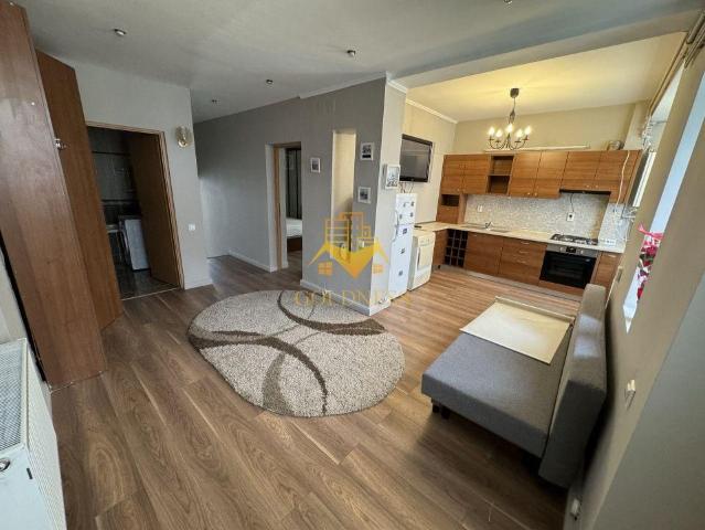 Închiriază Apartament 3 camere Bună Ziua