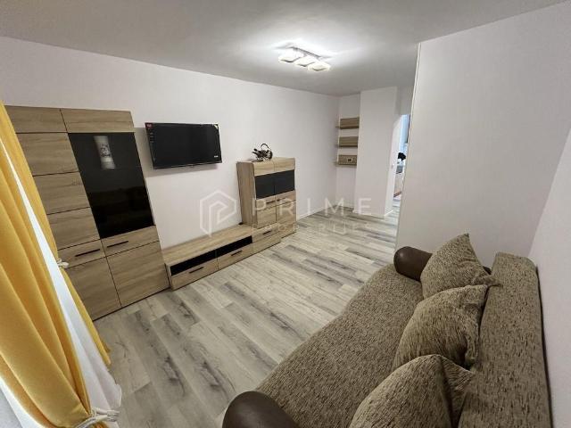 Închiriază Apartament 3 camere Budai