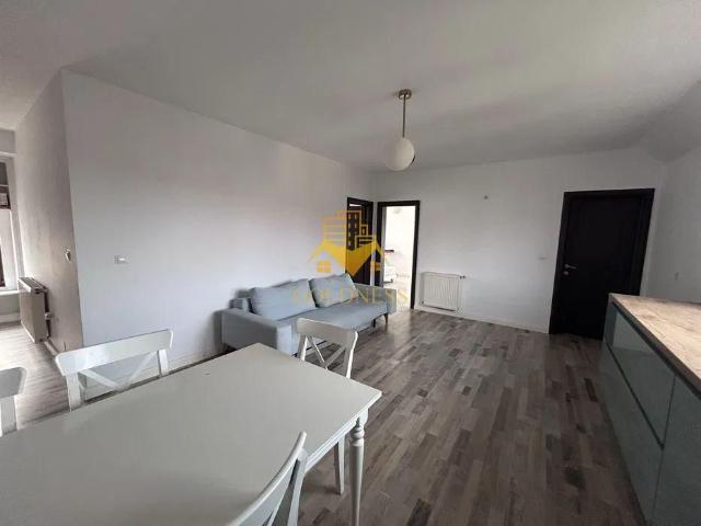 Închiriază Apartament 3 camere Câmpului