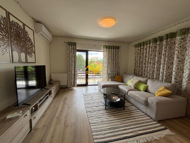Închiriază Apartament 3 camere Gruia