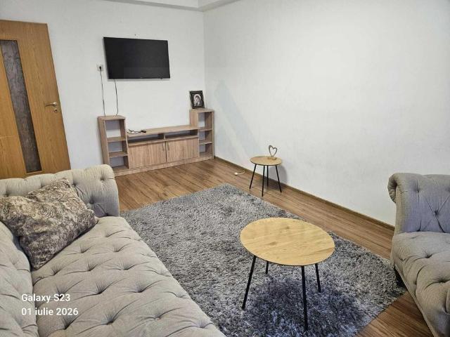 Închiriază Apartament 3 camere Hipodrom 1