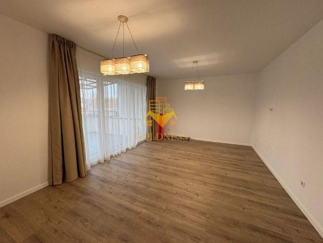 Închiriază Apartament 3 camere Între Lacuri