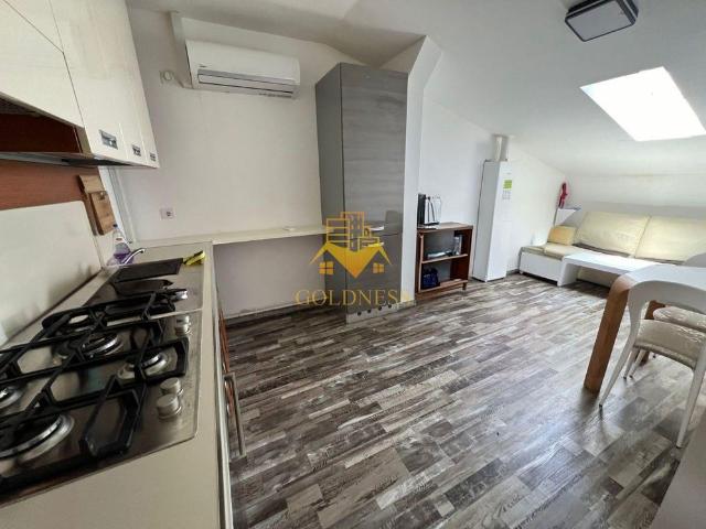 Închiriază Apartament 3 camere Mărăști