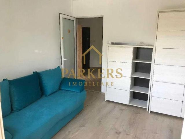 Închiriază Apartament 3 camere Plopilor
