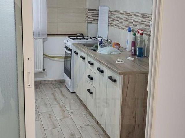 Închiriază Apartament 3 camere Strada Ioan Virgil Ispas