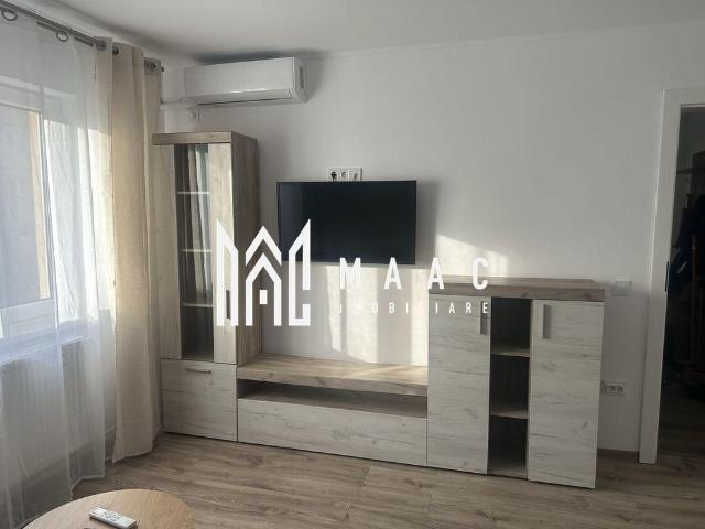 Închiriază Apartament 3 camere Strada Semaforului
