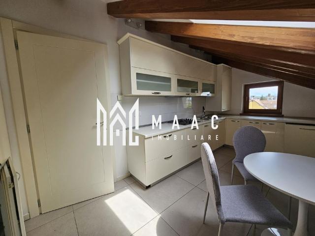 Închiriază Apartament 3 camere Strada Vasile Alecsandri