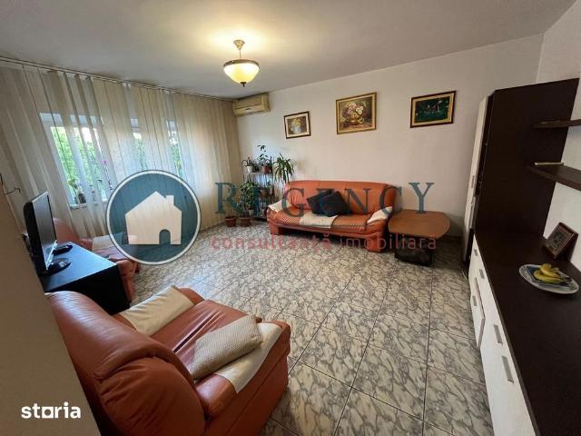 Închiriem apartament 3 camere, oferim si loc de parcare!