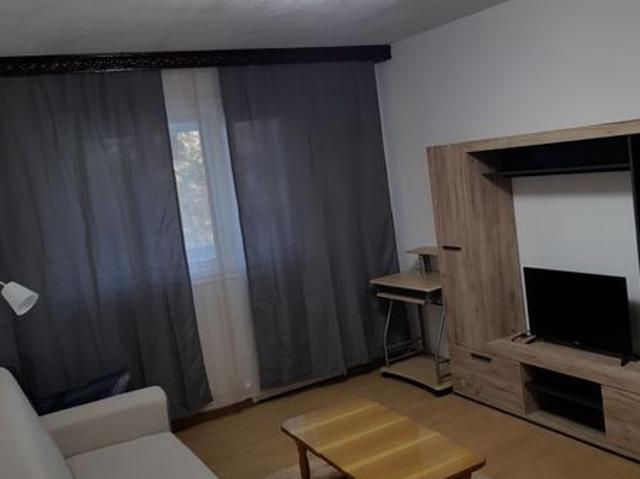 Inchiriere apartament 3 camere