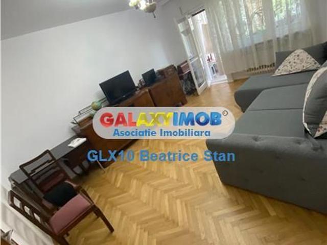Inchiriere apartament 3 camere generos in vila Jiului / Pajura