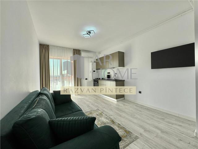 Inchiriere apartament 3 camere de lux, prima inchiriere, centrala termica, zona Nord, Ploiesti