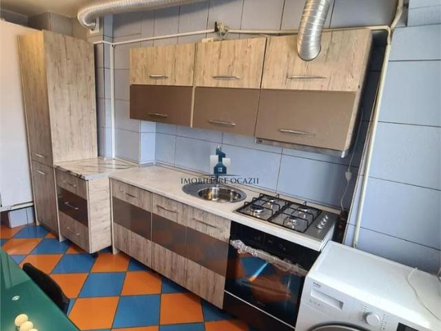 Inchiriere Apartament 3 Camere Decomandat Bd.Alexandru Obregia