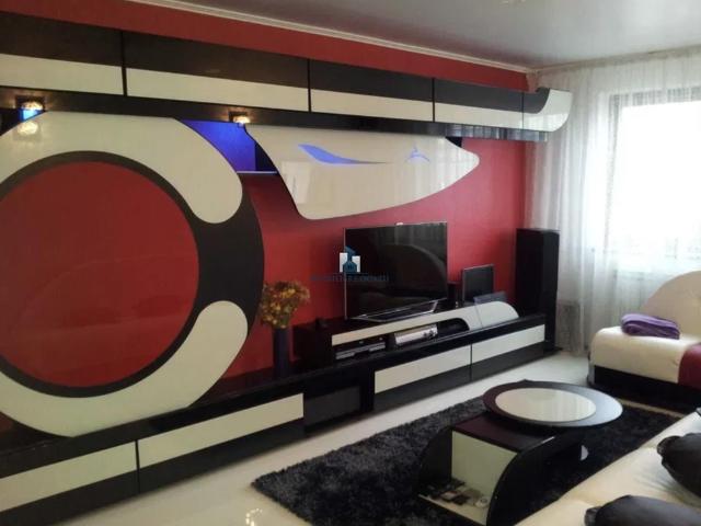Inchiriere Apartament 3 Camere Decomandat Piata Sudului Stanjeneilor