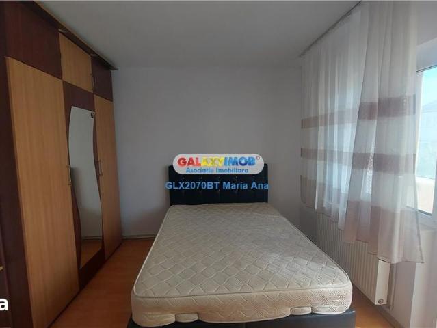 Inchiriere apartament 3 camere, etaj 3, Stejari!