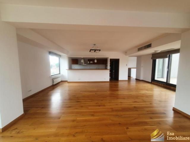 Inchiriere apartament 3 camere, Kiseleff