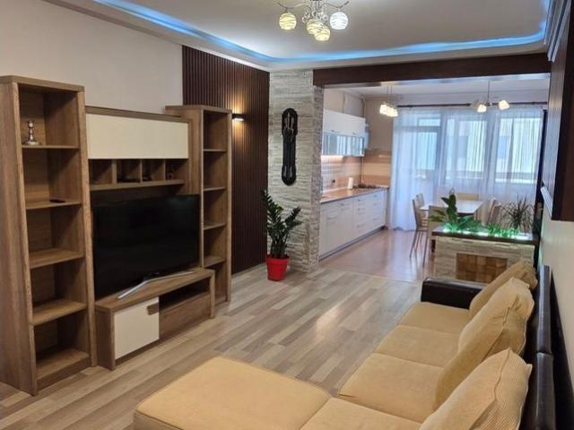 Inchiriere Apartament 3 Camere Isaran Coresi