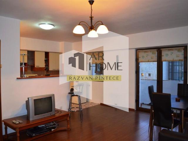 Inchiriere apartament 3 camere, modern, zona Cuza Voda, Ploiesti