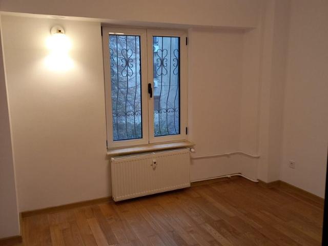 ÎNCHIRIERE | Apartament 3 camere | Splaiul Unirii nr. 35