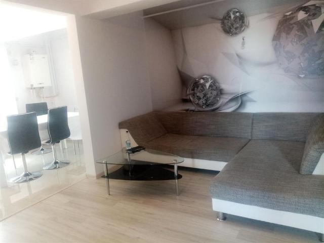 Inchiriere Apartament 3 camere Pacurari, 350e