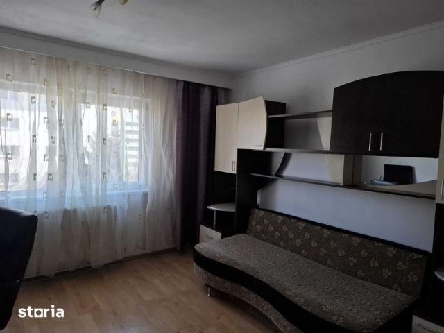 Inchiriere apartament 3 camere, Racadau