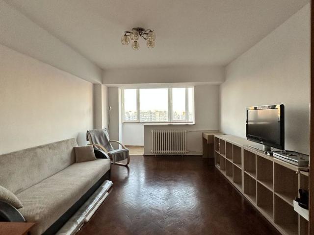 Inchiriere apartament 3 camere Titulescu direct proprietar