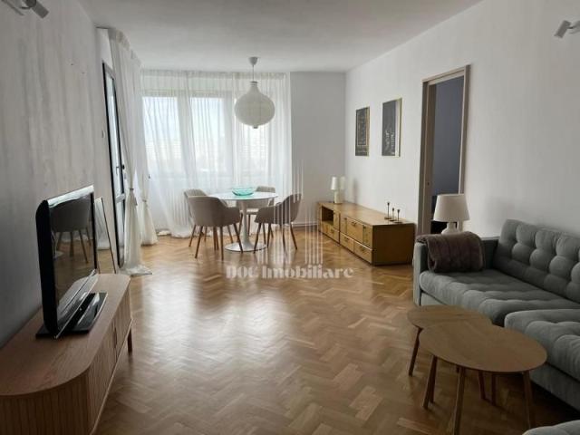 Inchiriere apartament 3 camere Vatra Luminoasa