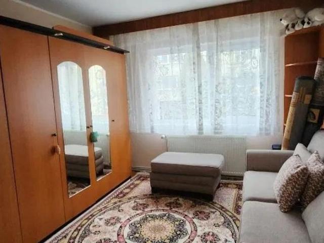 Inchiriere apartament 3 canere mobilat Scriitorilor
