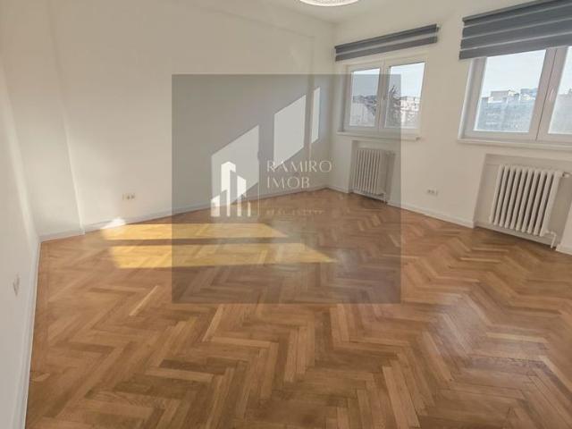 Inchiriere apartament 117mp Cartierul Evreiesc Str. Traian birouri