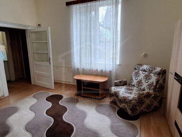 Inchiriere apartament 1 camera, centru, la casa