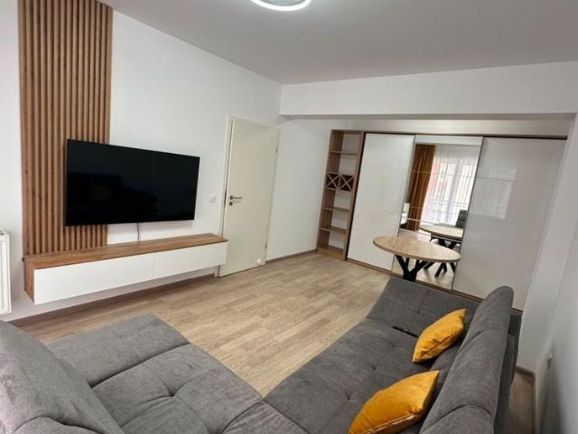 Inchiriere Apartament 2 Camere decomandat Tractorul si zona Coresi Maurer Avantgarden