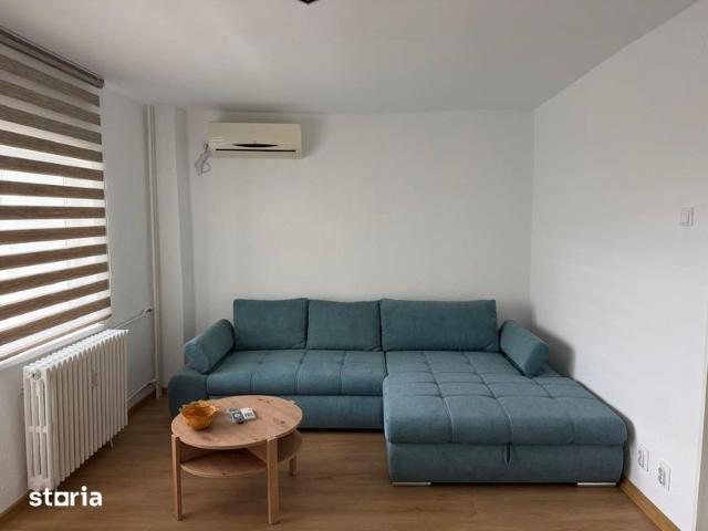 Inchiriere apartament 2 camere decomandat, Lacul Tei