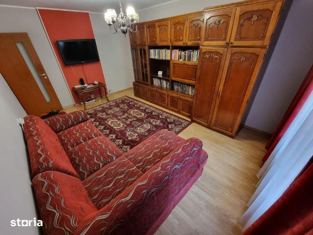 Închiriere Apartament 2 camere Decomandat Nicolina 2 – 350€/lună Liber