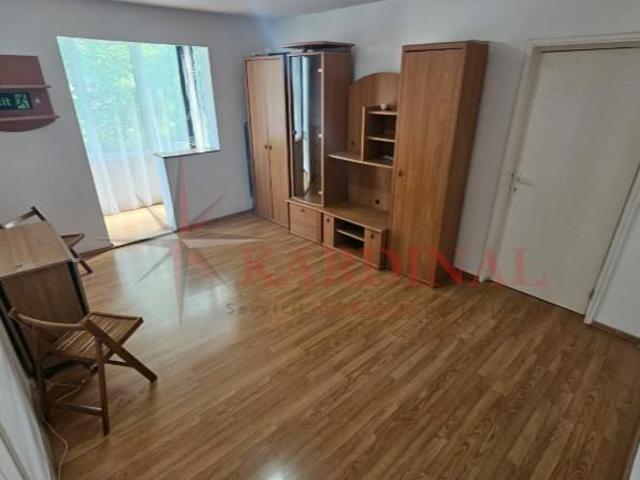 Inchiriere apartament 2 camere,etajul 1, zona Garii