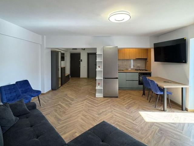 Inchiriere apartament 2 camere in Galati, Mazepa, etaj 1, amenajat lux