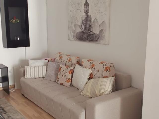 Inchiriere Apartament 2 Camere open space Racadau Carpatilor cu parcare