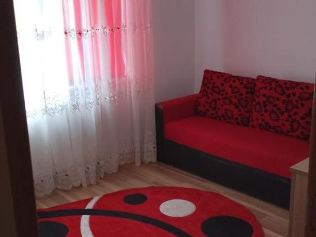 Inchiriere apartament 2 camere Micro 3