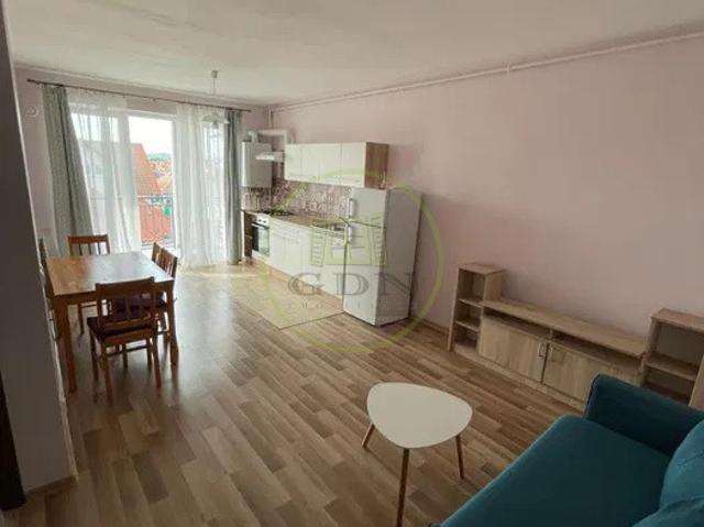 Închiriere apartament 2 camere renovat – City Residence, parcare inclusă