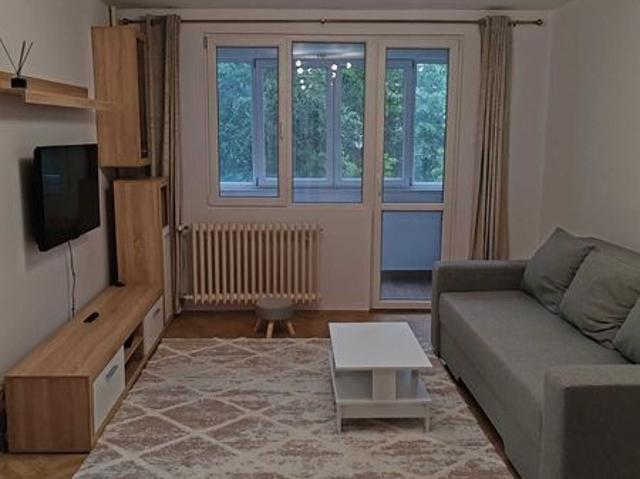 Inchiriere apartament 2 camere Titan, Minis