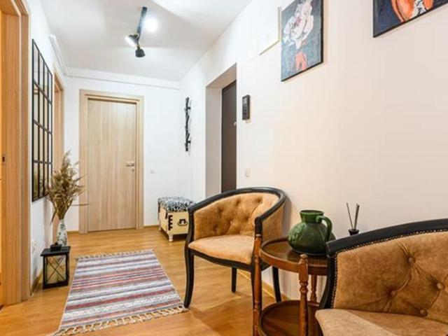 Inchiriere apartament 2 camere, Urban Coresi, et 2, mob utilat