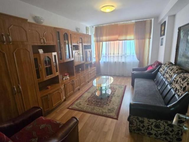 Inchiriere | Apartament 2 camere | Zona Ura