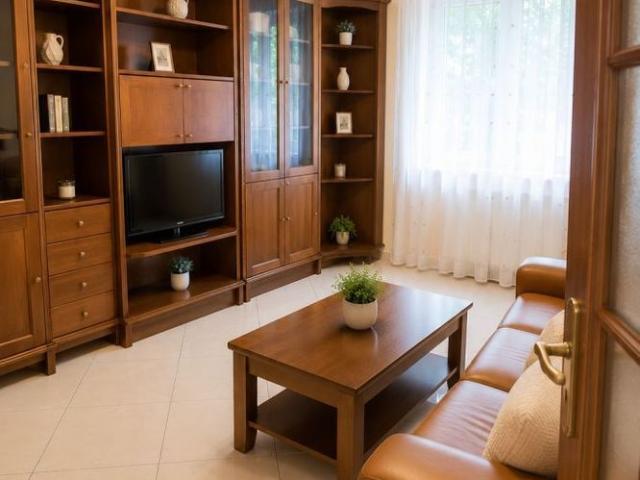 Inchiriere apartament 4 camere centrala gaz se pune + garaj