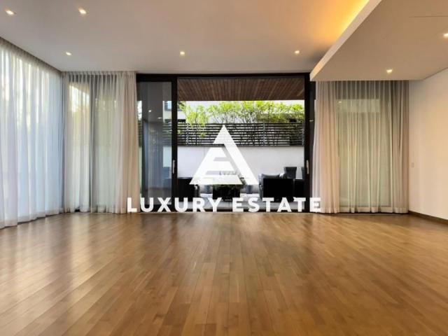 Inchiriere apartament 4 camere cu terasa zona Primaverii