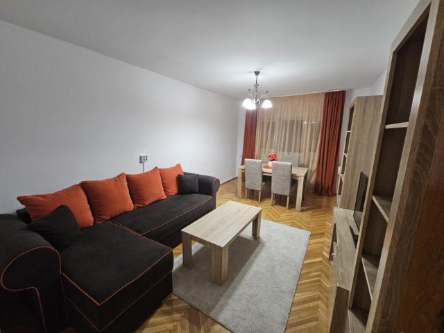 Închiriere apartament 4 camere – Bd. Ion Mihalache