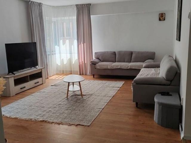 Inchiriere Apartament 4 Camere decomandat Centrul Civic Toamnei pet friendly talie mica