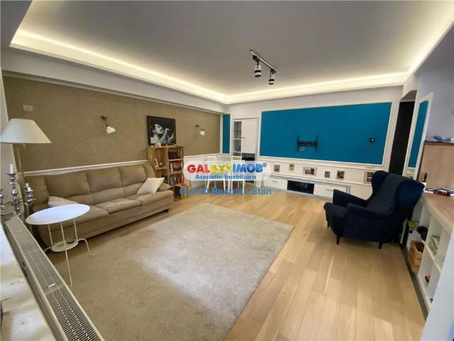 Inchiriere apartament 4 camere decomandat Restaurant Doi Cocosi