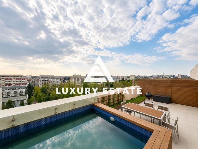 Inchiriere apartament 4 camere duplex cu piscina proprie zona Arc de Triumf